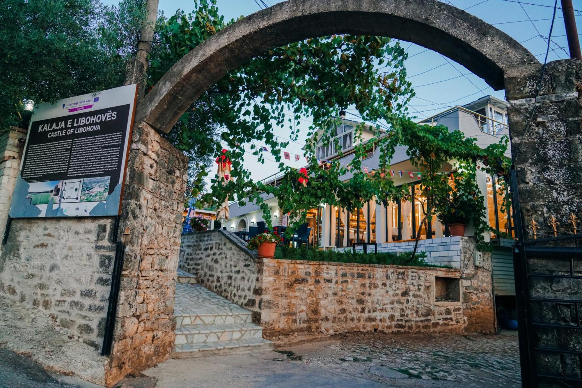 Bujtina Kalaja Inn *